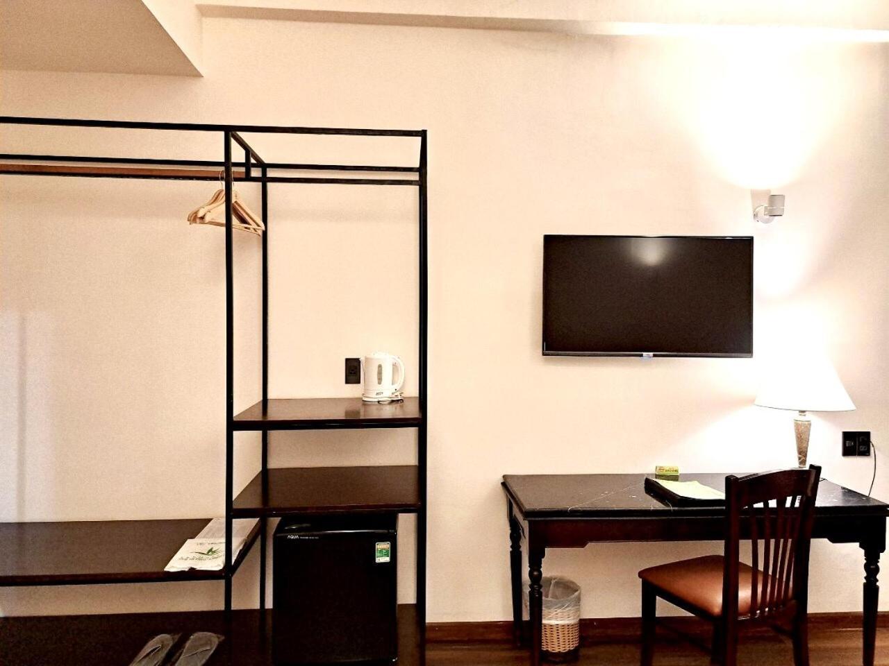 Liberty 2 Hotel Ho Chi Minh City Exterior photo