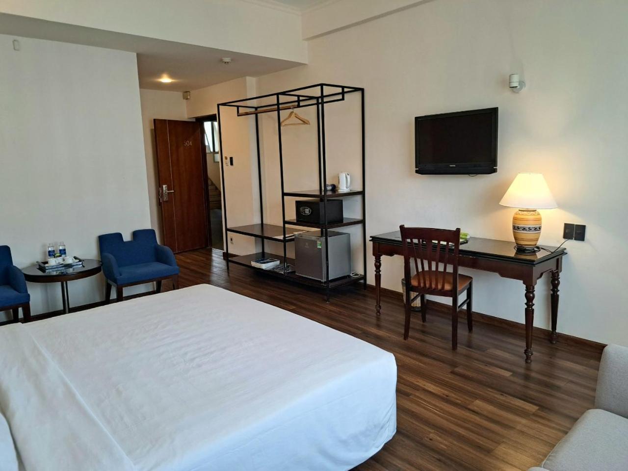 Liberty 2 Hotel Ho Chi Minh City Exterior photo
