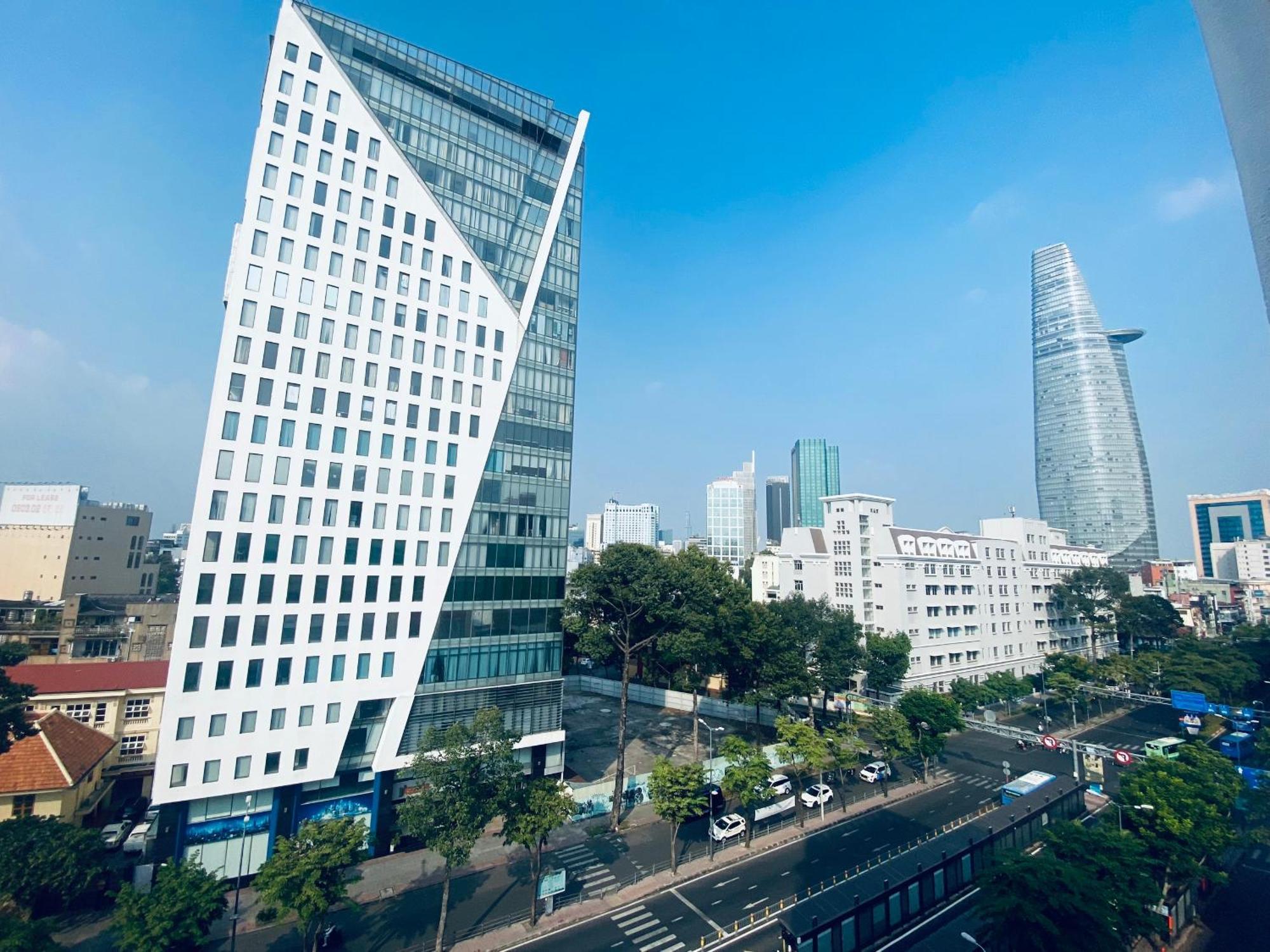 Liberty 2 Hotel Ho Chi Minh City Exterior photo