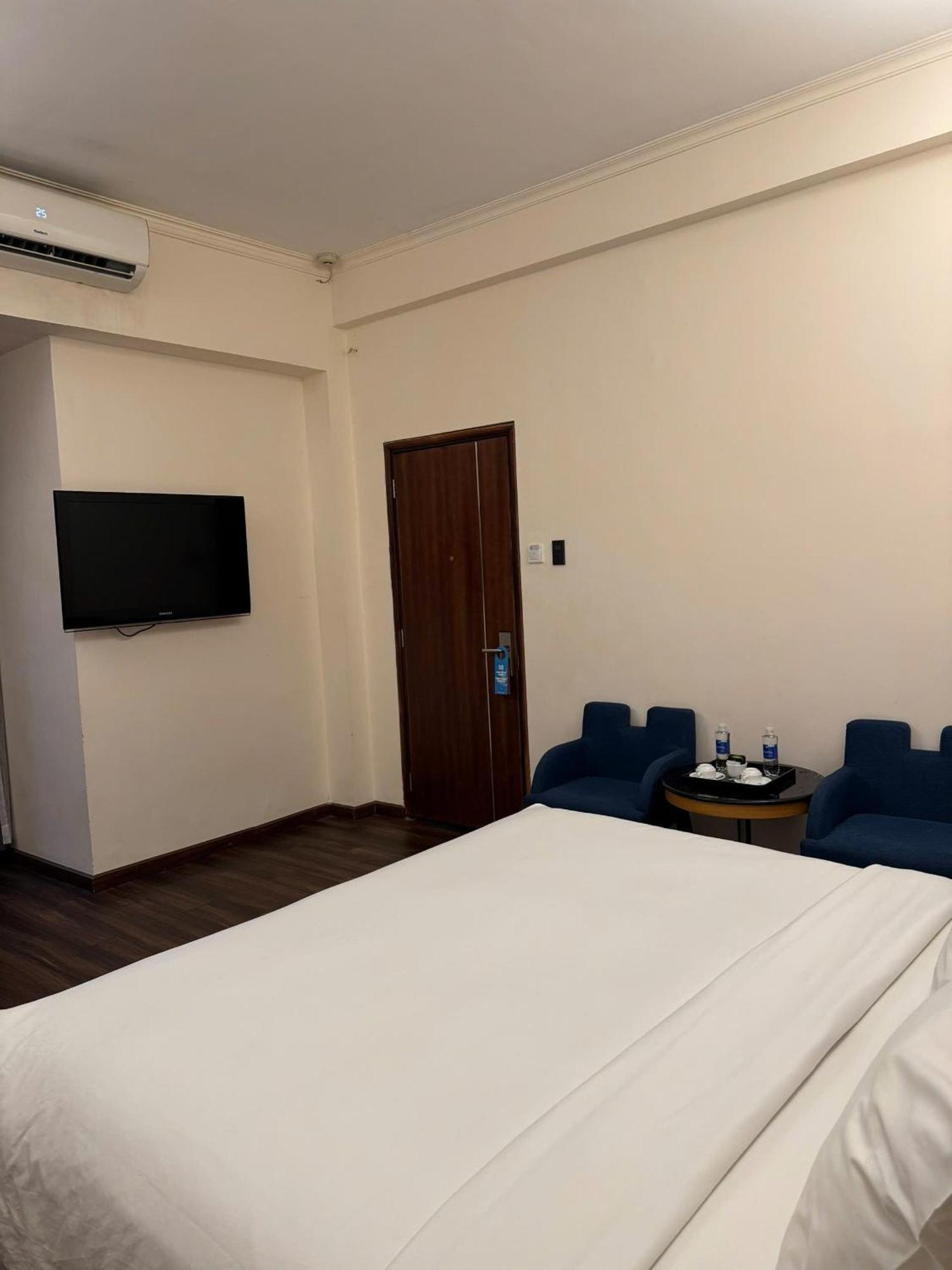 Liberty 2 Hotel Ho Chi Minh City Exterior photo